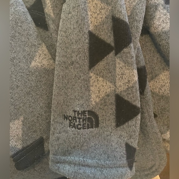 The North Face Crescent Wrap Hooded Jacket Aztec Print Grey Soft Fleece Womens - Picture 15 of 16